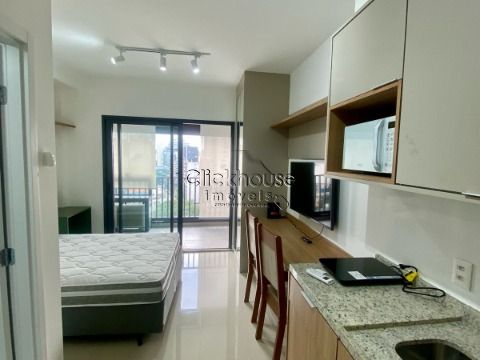 Apartamento com 1 Quarto e 1 banheiro para Alugar, 27 m² por R$ 3.400/Mês