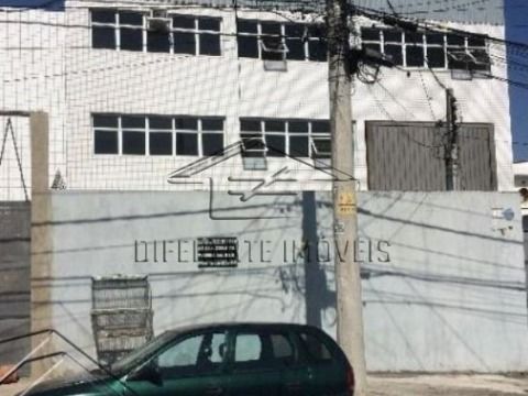  GALPÃO PARA LOCAÇÃO NO DANFER COM 700M²