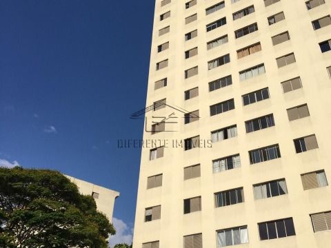 Apartamento a venda com 2 dorm. 2 vagas. Campo Belo