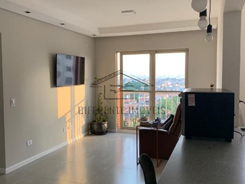 APARTAMENTO 2 DORMITORIOS COM VARANDA E VAGA 