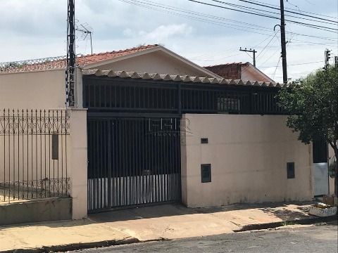 Casa em Jardim Brasil - Araraquara