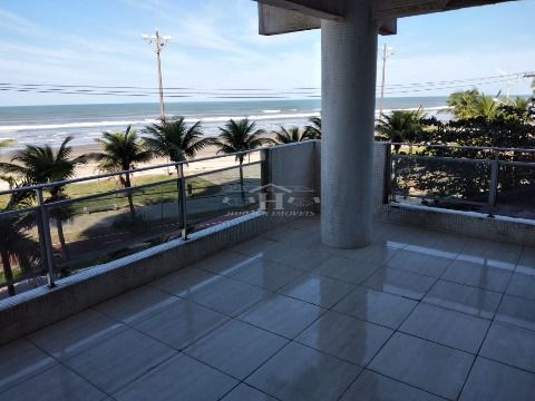 Apartamento 2 dormitórios com suíte, de frente para o mar; Vila Caiçara, Praia Grande