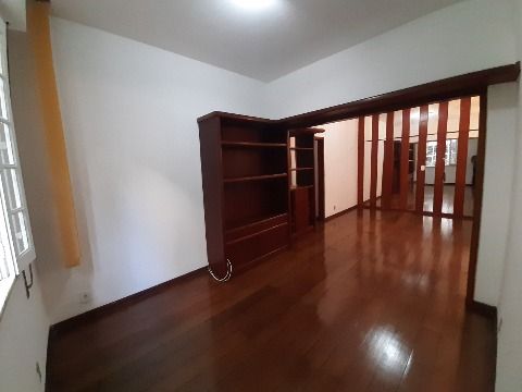 Excelente apartamento dois quartos, Copacabana. Rua Leopoldo Miguez 40 / 301.