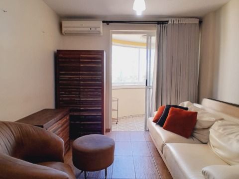 Excelente apartamento quarto e sala na Vila do Pan.