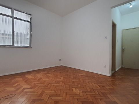 EXCELENTE APARTAMENTO NA TIJUCA