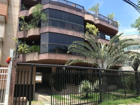 Apartamento três quartos  à venda na Barra da Tijuca