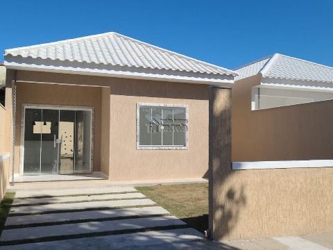 Casa nova com excelente acabamento - Iguaba Grande - RJ.