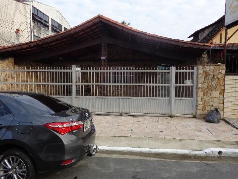 Casa Isolada com 3 dormitórios disponível para venda e locação comercial no Centro do Boqueirão em Praia Grande
