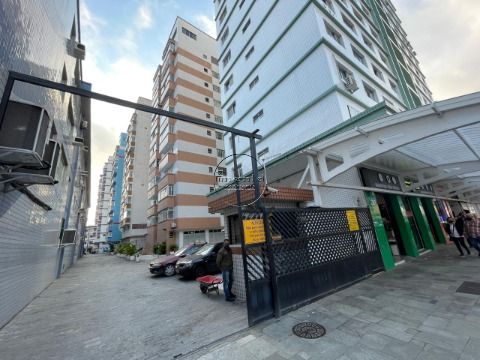 Apartamento 2 dormitórios p/ venda no Centro Comercial do Boqueirão