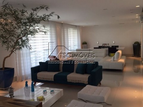 Apartamento de 03 dormitorios suites e 04 vagas no Morumbi