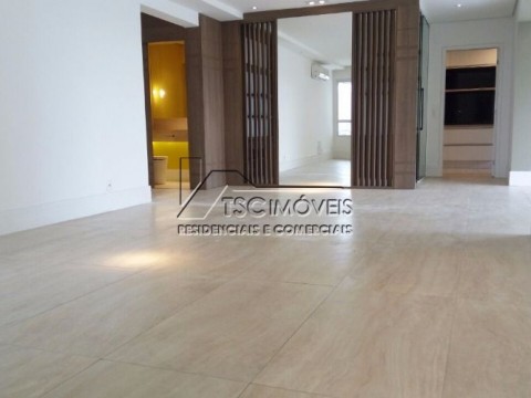 Apartamento de 03 dormitorios sendo 02 suites 03 vagas 168m2 na Vila Andrade Morumbi