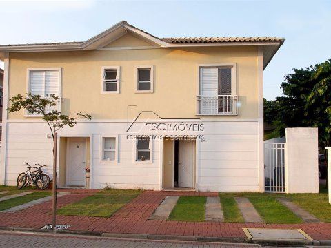 Casa em Condominio 03 dormitorios 02 vagas 100m2 na Granja Viana 