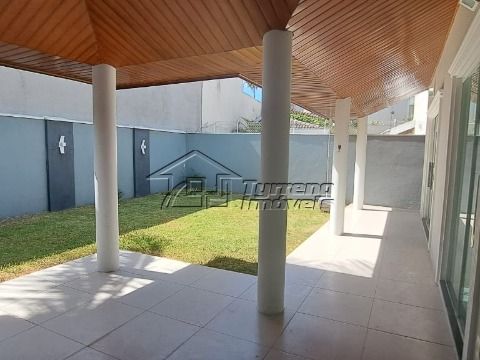 Casa no Urbanova com 4 dormitórios, sendo 1 suíte