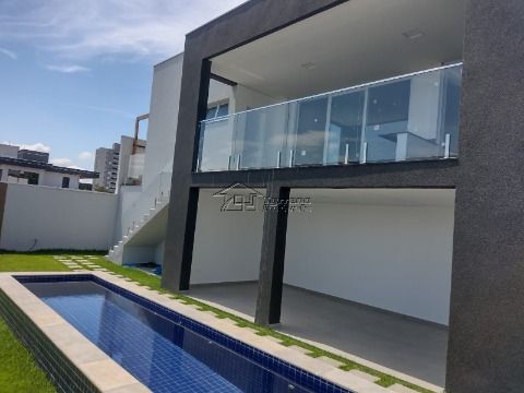 Linda casa à venda no Urbanova com 3 suítes e 6 vagas