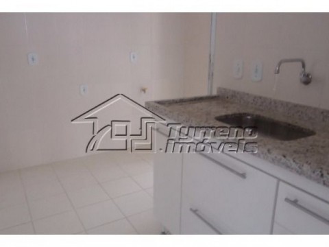 Apartamento 2 dormitórios, suite, sacada e 1 vaga no Jardim Aquarius