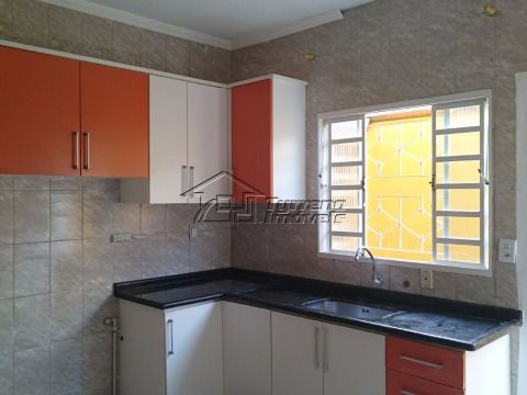 Oportunidade! Casa térrea com 2 dormitórios, suíte e 2 vagas