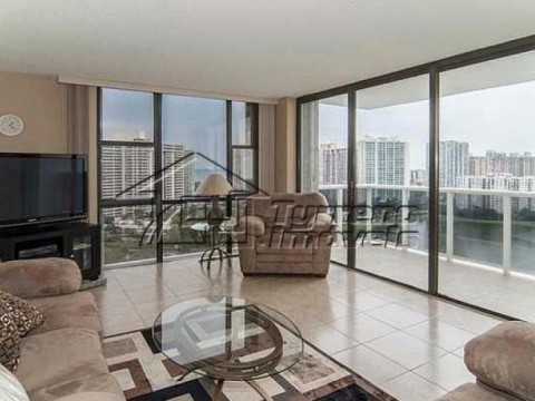 Apartamento em Aventura - Miami