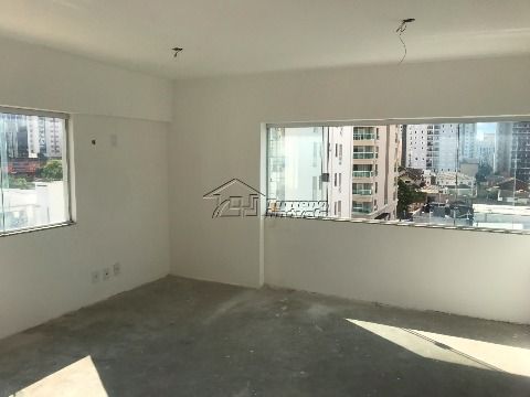 Sala comercial no Jardim Aquarius. Contra piso com 42m²