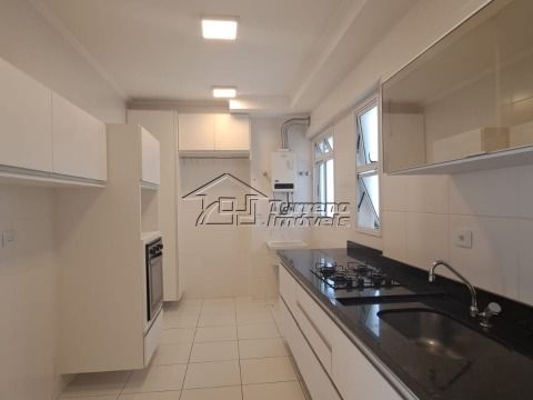 Apartamento com 3 dormitórios e varanda gourmet na Vila Adyana!