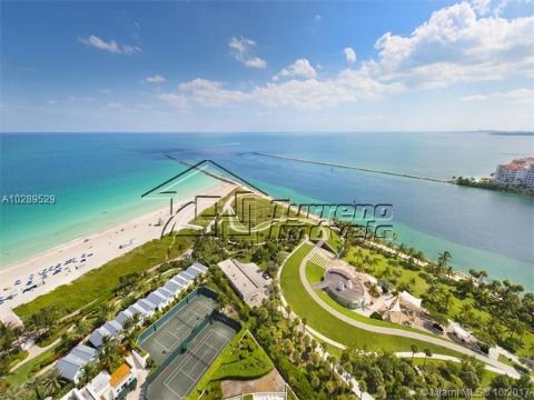 Flat de Alto Luxo com Vista Paradisíaca em Miami Beach