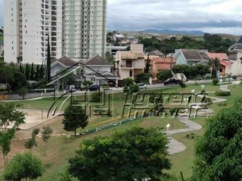 Terreno em Condomínio em Urbanova - São José dos Campos