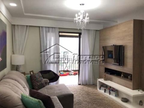 Apartamento em andar alto no Jardim Esplanada