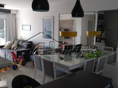 Apartamento com 3 dormitórios e vista definitiva