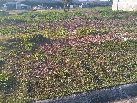 Terreno de esquina e com ótima vista