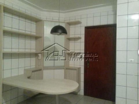 Bonito Apartamento na Av Tivoli