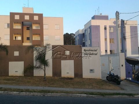 Apartamento com sacada e 3 dormitórios 