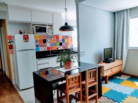 Apartamento com 2 dormitórios no Jardim Santa Júlia