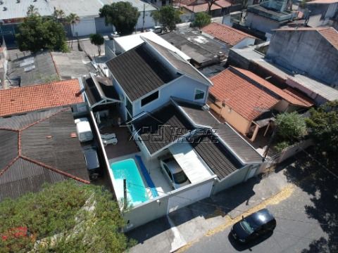 Excelente casa no Jardim Satélite com 3 dormitórios e piscina