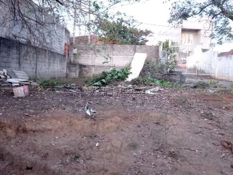 Terreno de 200m² na zona leste! 