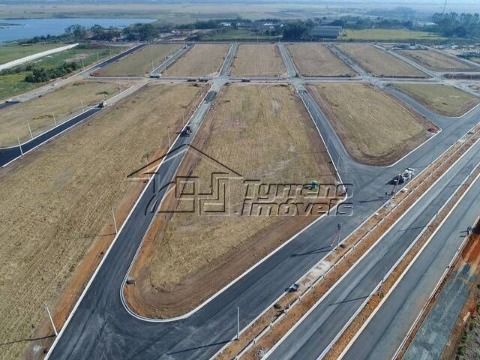 Lote em condomínio plano, venha morar bem!